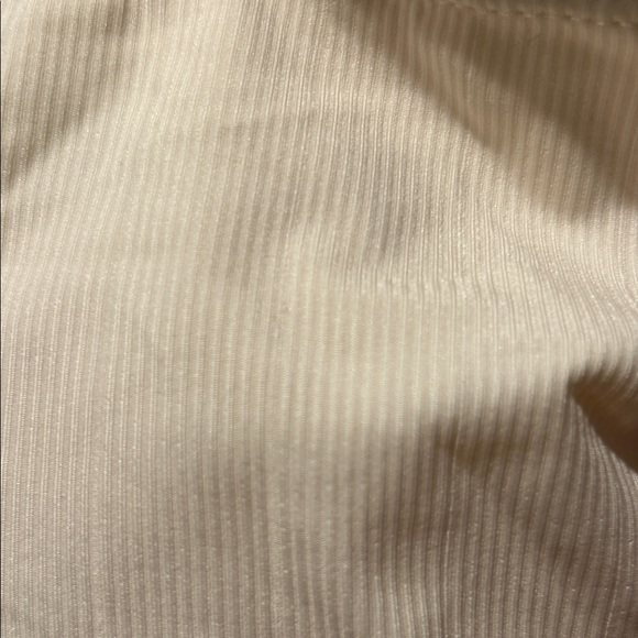 Simons Off-White Ribbed Top - Picture 6 of 6